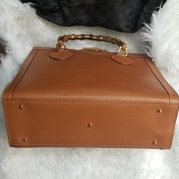 Gucci Tan Tote with Bamboo Handles - Picture 7 of 16